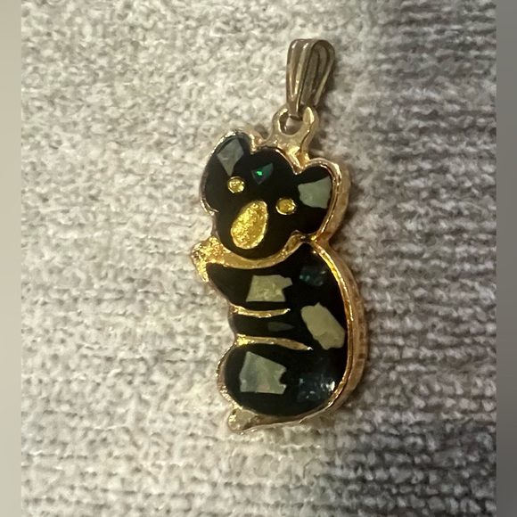 ⭐️VTG Gold Tone Black Enamel Koala Bear Charm With Embedded Australian Opal - Picture 5 of 13